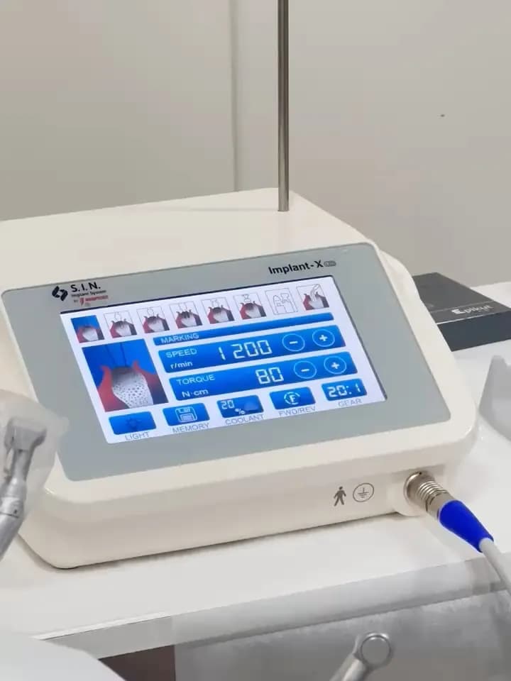 Equipamento odontológico da clínica